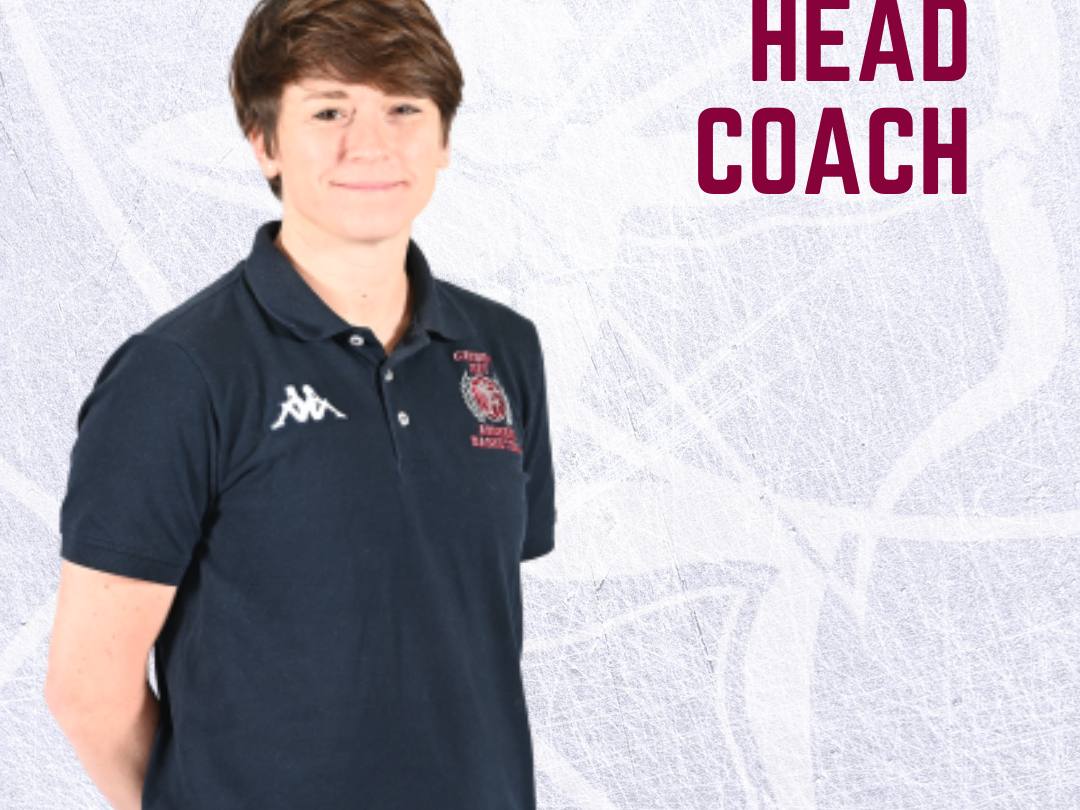 Picture of head coach Stef Collins